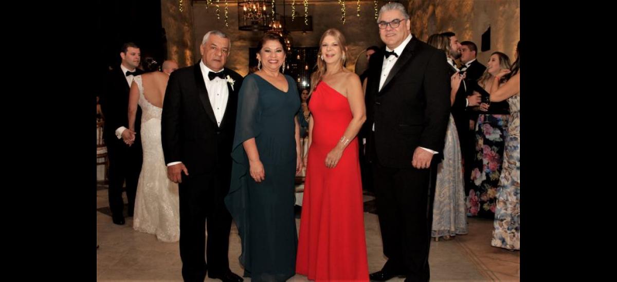 Antonio Arango, Gloria Castañeda, Rosario Juan y Humberto Martínez.