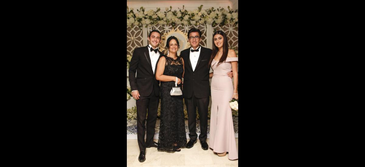Juan Carlos Castellanos Del Río, Claudia Del Río, Juan Carlos Castellanos y Martina Castellanos.
